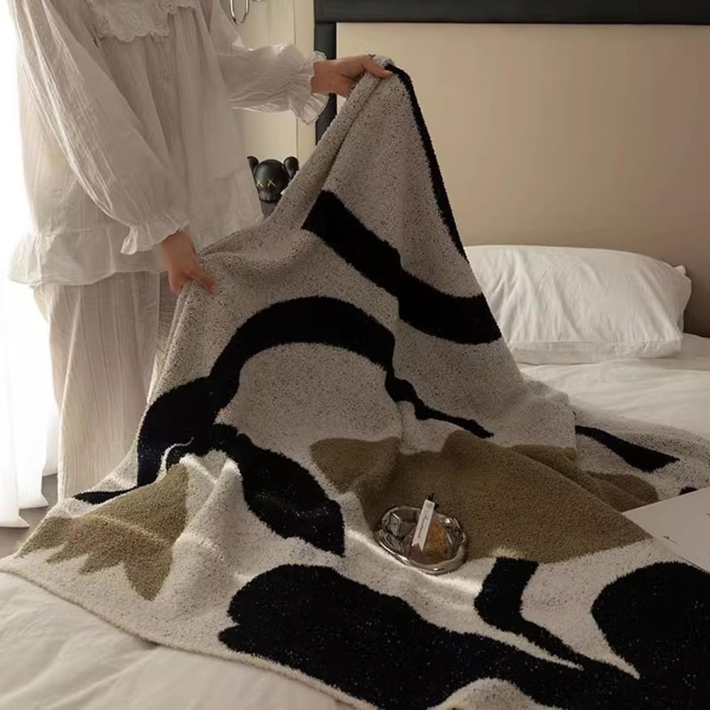 Terra Flow Cosy Throw Blanket