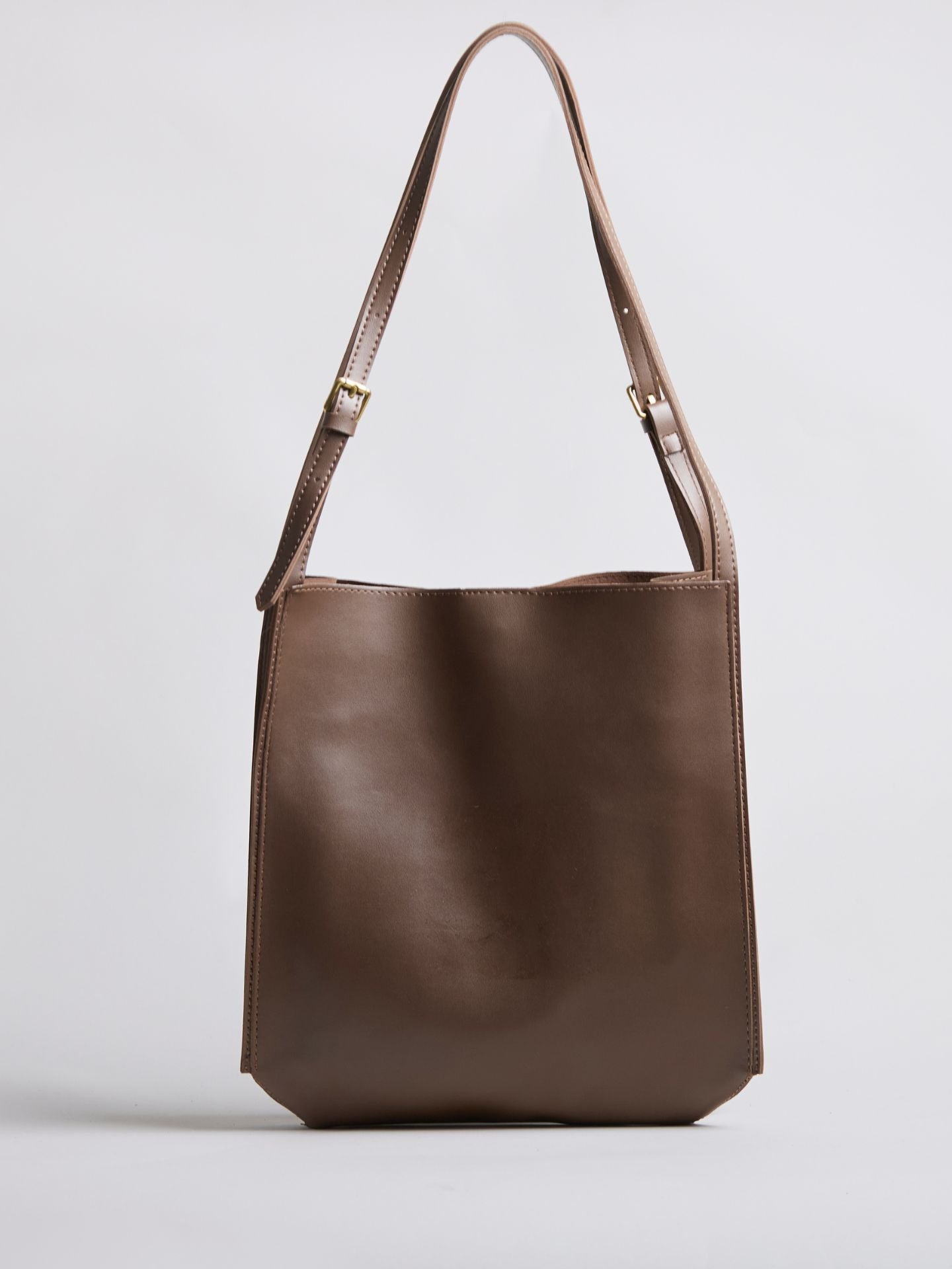 HANDBAG | MINIMALIST LEATHER SHOULDER BAG